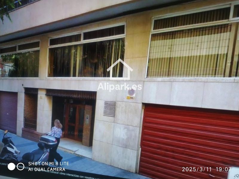 Singular Building for sale Alicante/Alacant, Alicante. Ref: 2004. Alipark.es