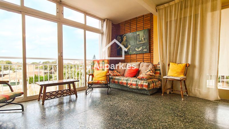 Flat for sale Alicante/Alacant, Alicante. Ref: 2135. Alipark.es
