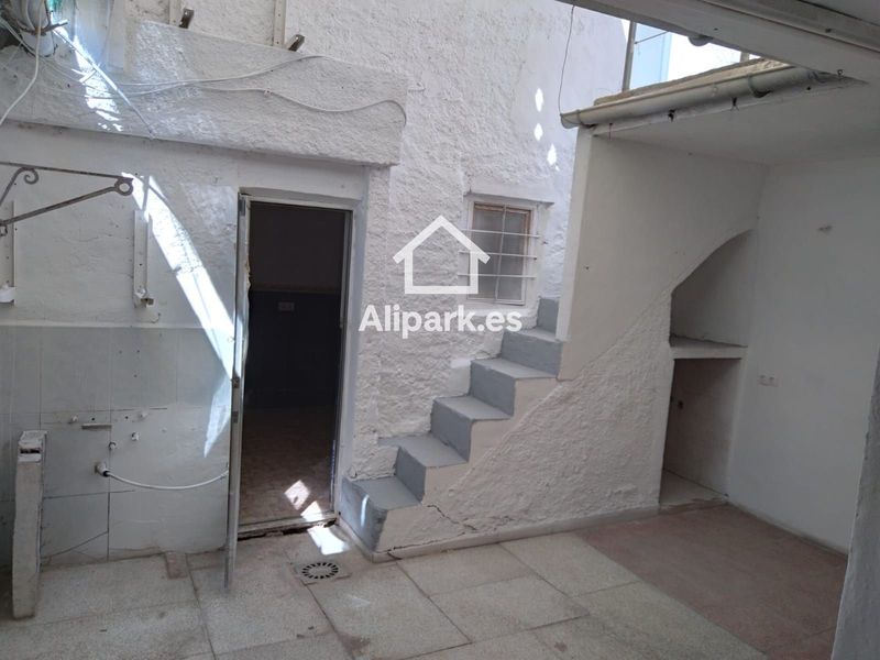 Casa en venta Alicante/Alacant, Alicante. Ref: 2187. Alipark.es