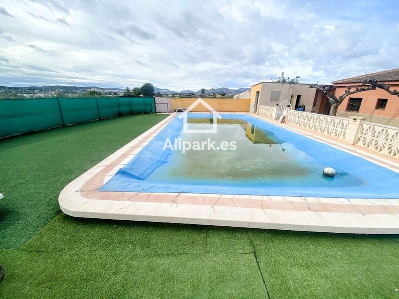 Detached villa for sale Novelda, Alicante. Ref: 2215. Alipark.es