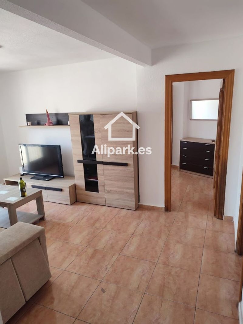 Flat for rent Alicante/Alacant, Alicante. Ref: 2235. Alipark.es