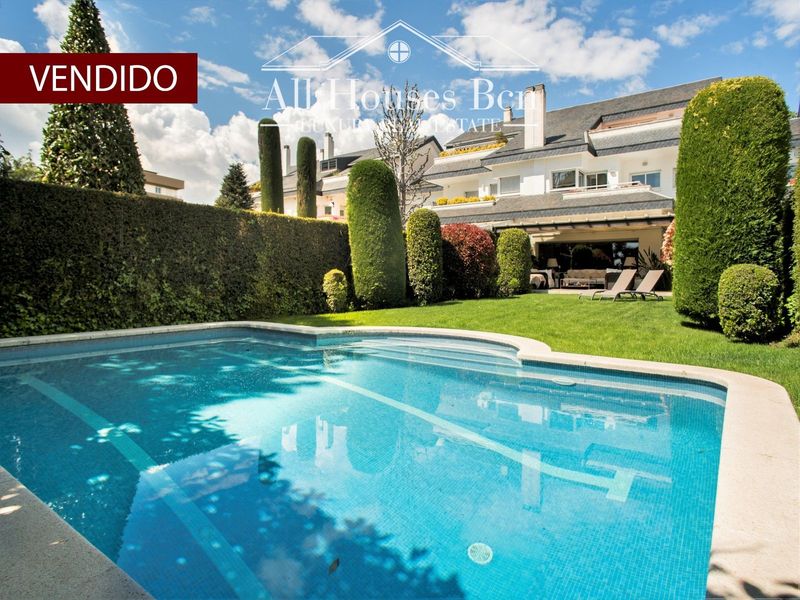 Adosado en venta Barcelona. Ref: 1107. All Houses BCN