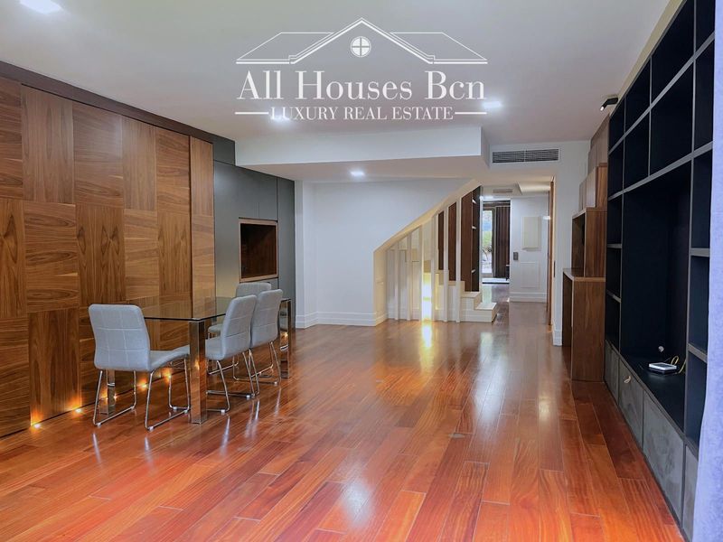 Duplex for sale Barcelona. Ref: 2415. All Houses BCN