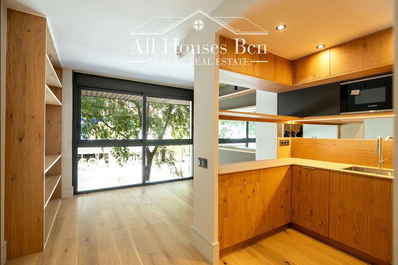 Flat for sale Barcelona. Ref: 2484. All Houses BCN