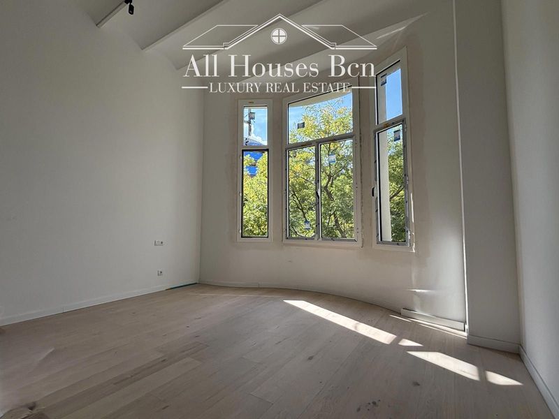 Duplex for sale Barcelona. Ref: 2492. All Houses BCN