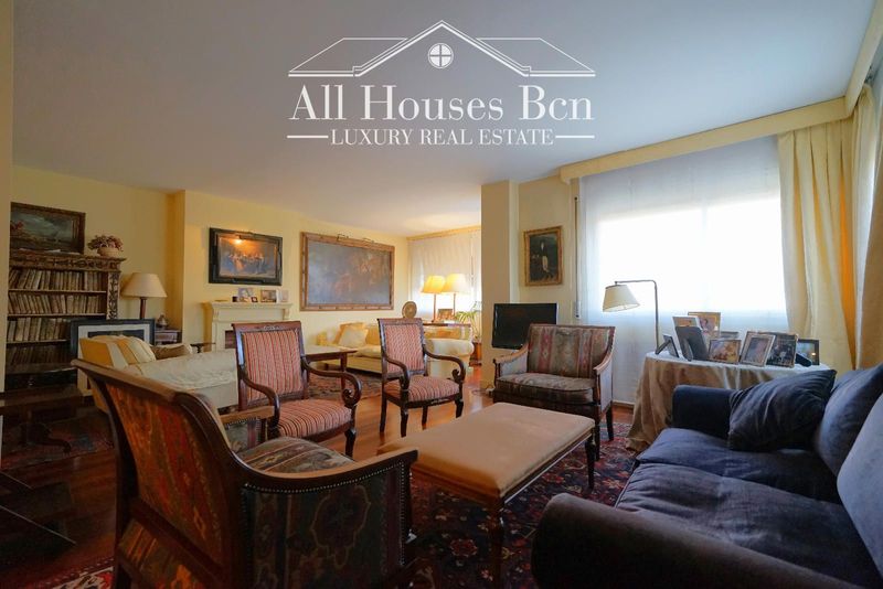 Flat for sale Barcelona. Ref: 2520. All Houses BCN