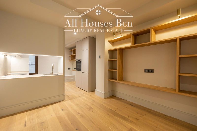 Flat for sale Barcelona. Ref: 2651. All Houses BCN