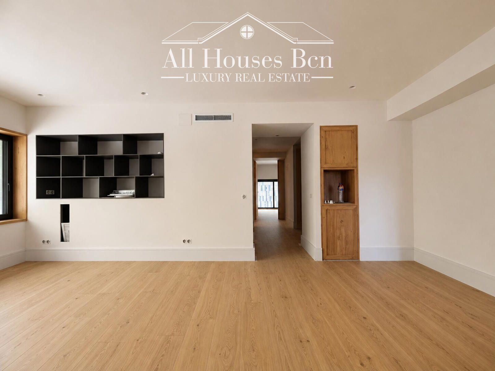 Salón - Piso de Diseño A Estrenar