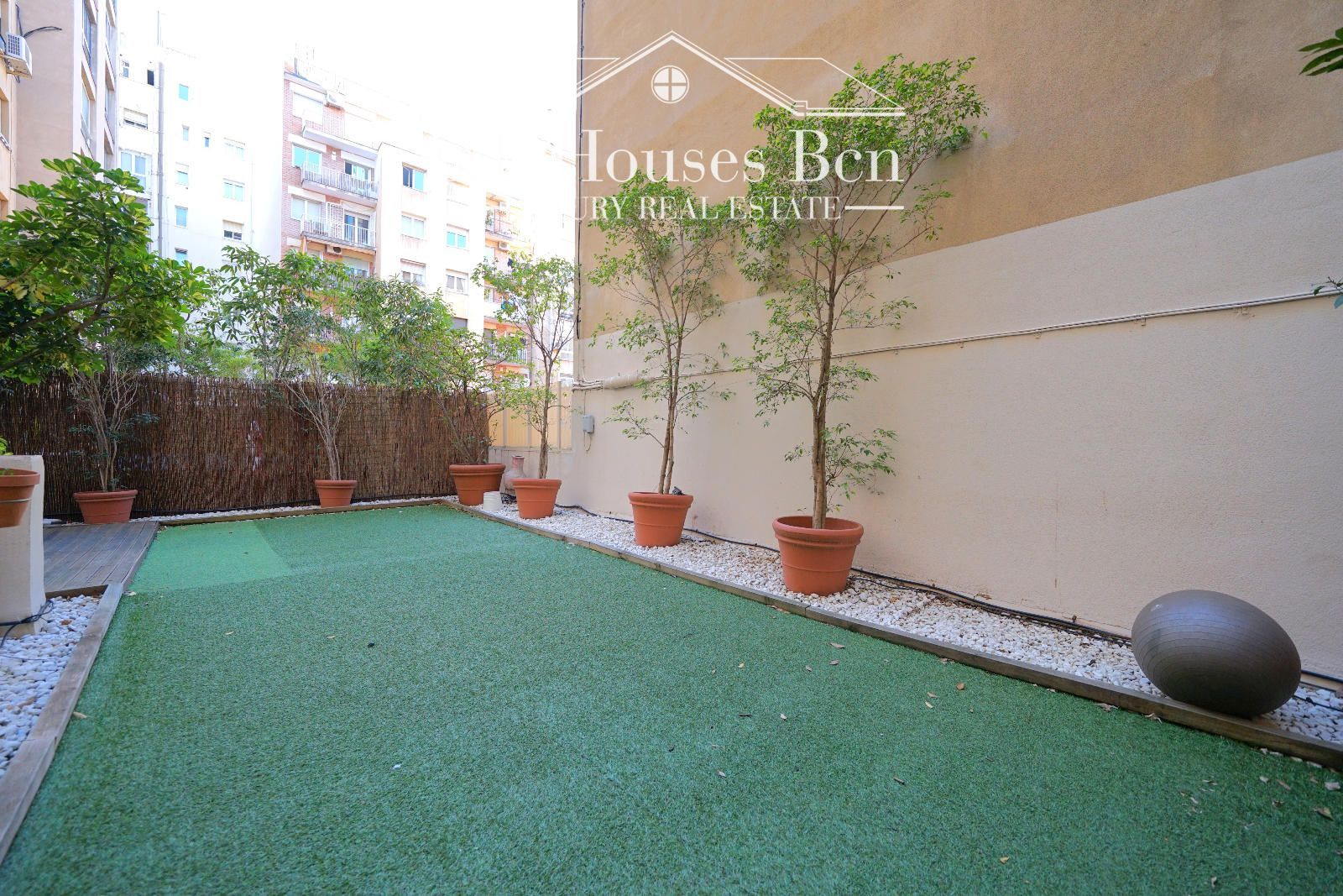 Terraza - Piso con Terraza de 75 m2