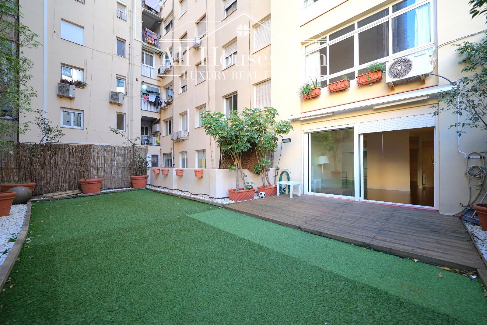 Piso con Terraza de 75 m2 - Foto 2