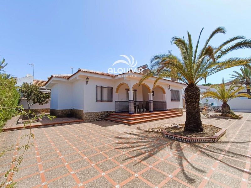 Chalet Independiente en venta Matalascañas, Huelva. Ref: 2883. Inmobiliaria Alquivir