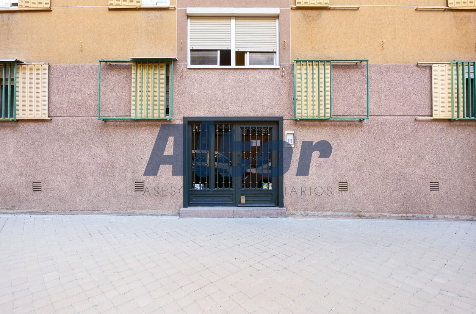 Piso en venta en Madrid (SAN BLAS)