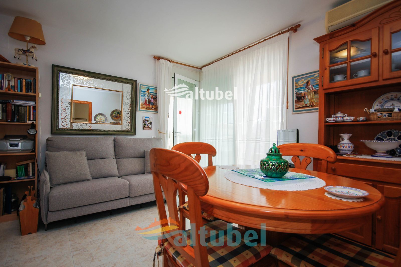 Apartamento con gran terraza y excelentes vistas al mar a 50 metros de la Playa Norte - Foto 3
