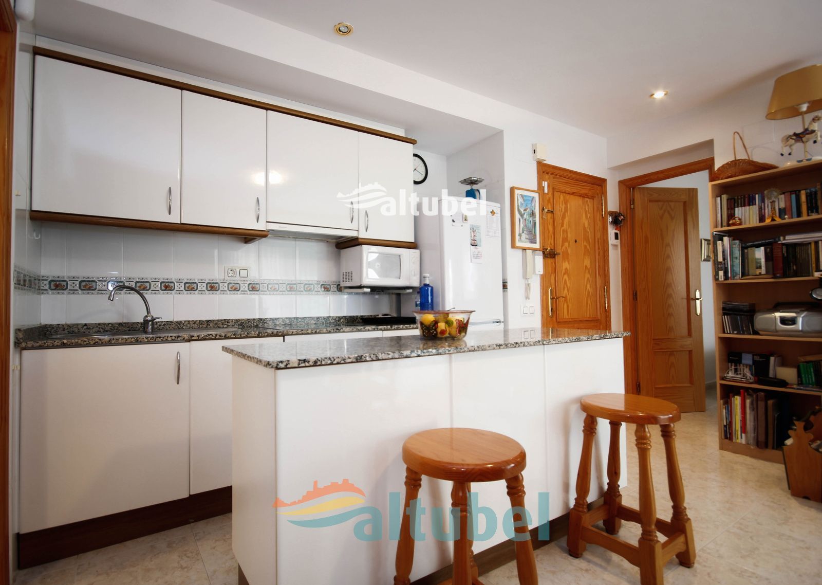 Apartamento con gran terraza y excelentes vistas al mar a 50 metros de la Playa Norte - Foto 7