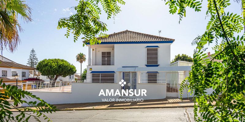 Chalet Independiente en venta Isla Cristina, Huelva. Ref: 3237. Amansur Inmobiliaria