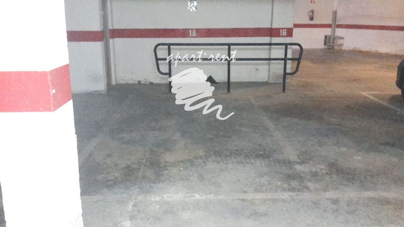 гараж на продажу Palau-Saverdera, Girona. Ref: 1402. Apart-Rent