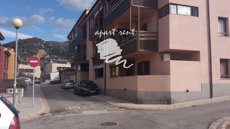 Garaje en venta Palau-Saverdera, Girona. Ref: 1402. Apart-Rent