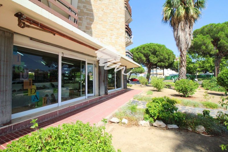 Local Comercial en alquiler Roses, Girona. Ref: 1536. Apart-Rent