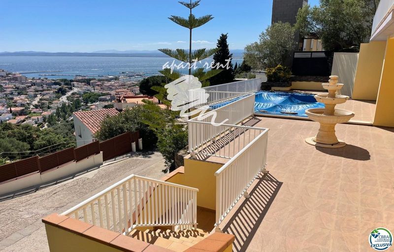 Дом на продажу Roses, Girona. Ref: 2652. Apart-Rent