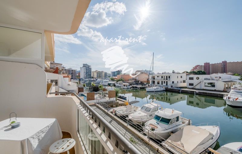 квартира на продажу Roses, Girona. Ref: 2831. Apart-Rent