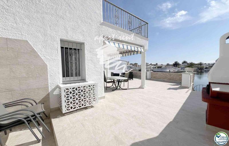 Дом на продажу Empuriabrava, Girona. Ref: 2993. Apart-Rent