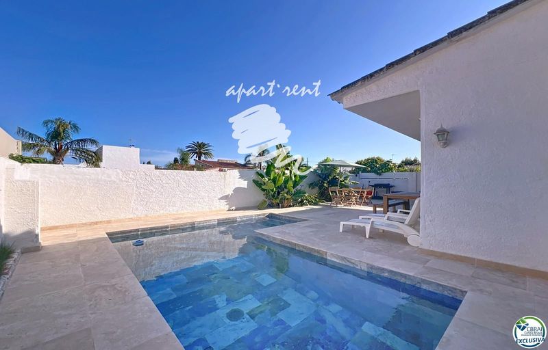 Дом на продажу Empuriabrava, Girona. Ref: 3215. Apart-Rent