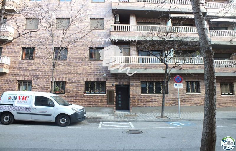 Garage te koop Roses, Girona. Ref: 3235. Apart-Rent