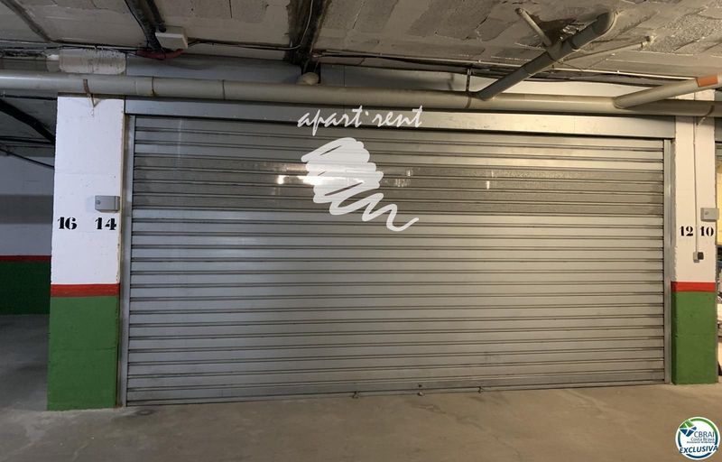 гараж на продажу Empuriabrava, Girona. Ref: 3290. Apart-Rent