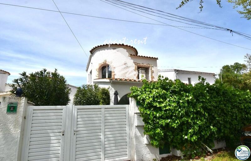 Cases en venda Empuriabrava, Girona. Ref: 3304. Apart-Rent