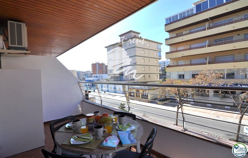 Piso en venta Roses, Girona. Ref: 3373. Apart-Rent