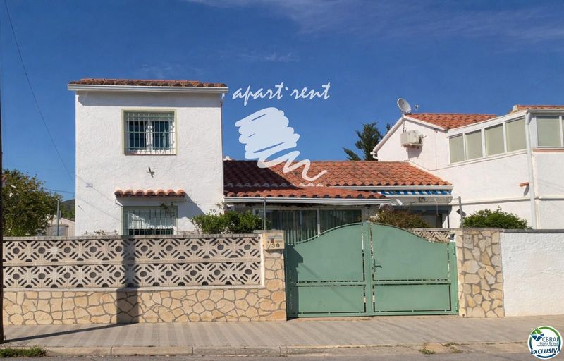 Heim zu verkaufen Roses, Girona. Ref: 3440. Apart-Rent