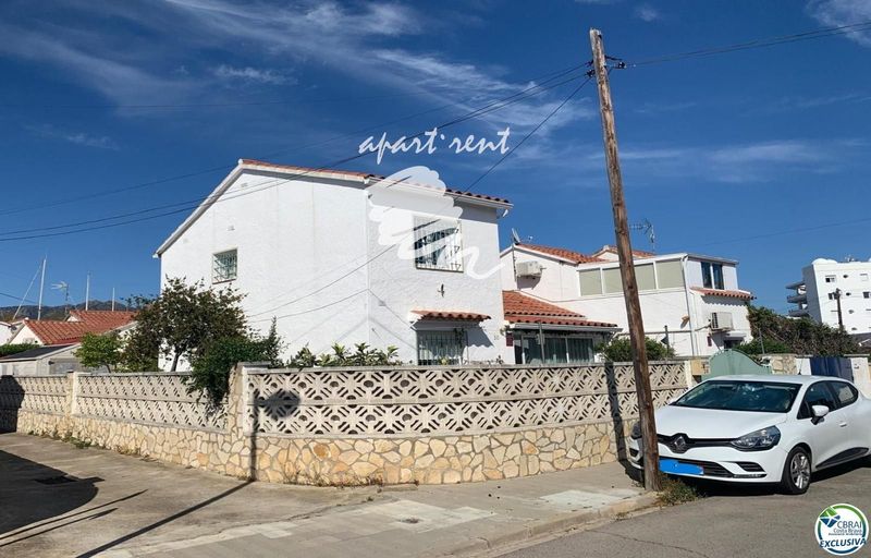 Casa en venta Roses, Girona. Ref: 3440. Apart-Rent