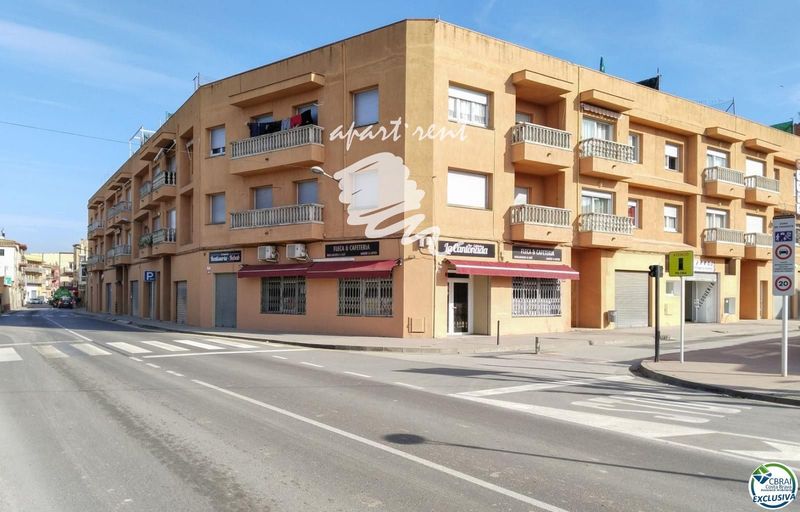 Local Comercial en venta Sant Pere Pescador, Girona. Ref: 3443. Apart-Rent