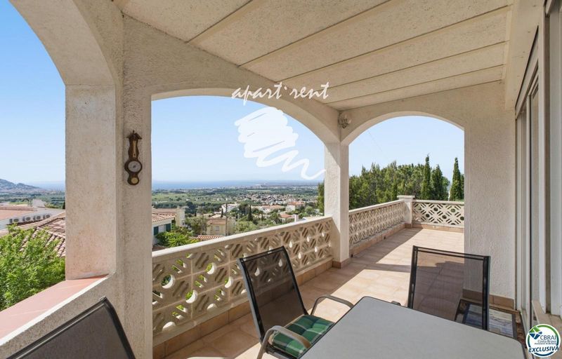 Huis te koop Roses, Girona. Ref: 3472. Apart-Rent