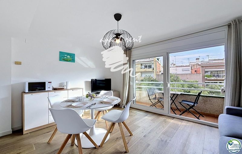Piso en venta Roses, Girona. Ref: 3541. Apart-Rent
