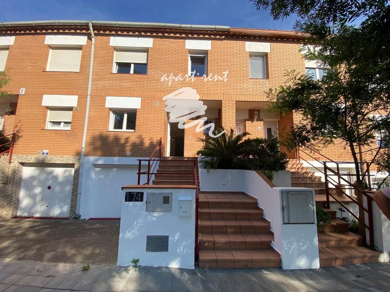 Casa en venta Roses, Girona. Ref: 3575. Apart-Rent