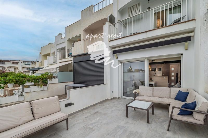 Maison en vente Empuriabrava, Girona. Ref: 3615. Apart-Rent