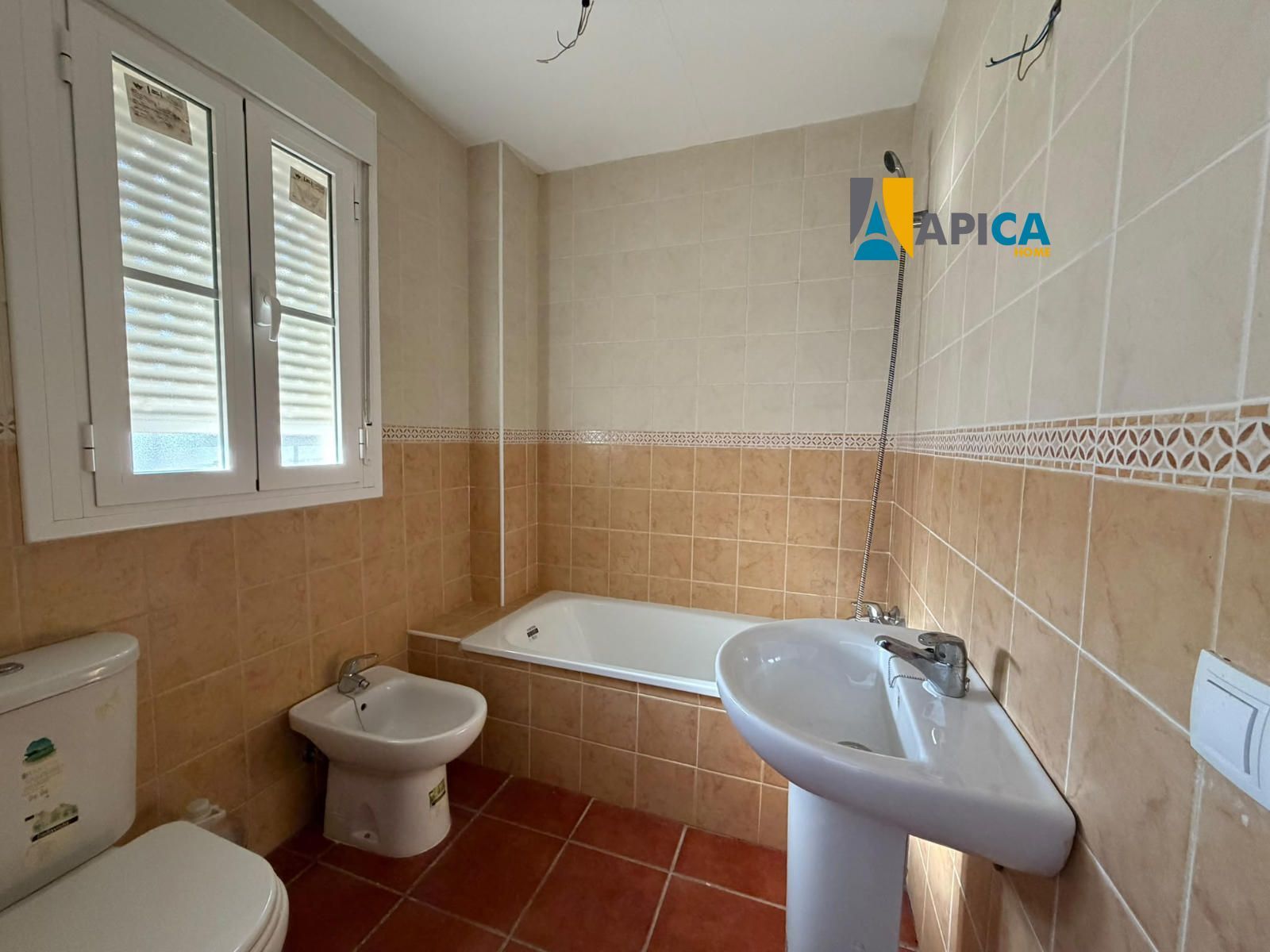 Unifamiliar de 2 plantas a Estrenar con Piscina en Benalup-Casas Viejas. - Foto 16