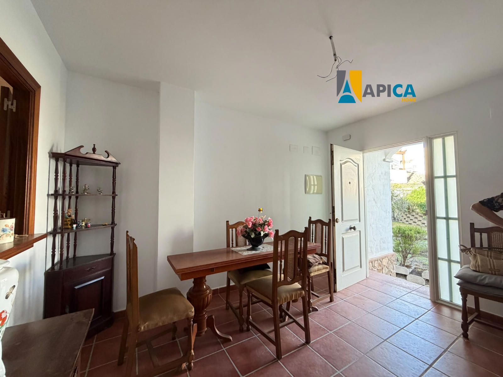Unifamiliar de 2 plantas a Estrenar con Piscina en Benalup-Casas Viejas. - Foto 4