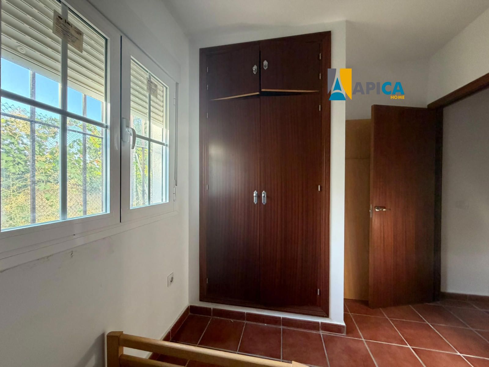 Unifamiliar de 2 plantas a Estrenar con Piscina en Benalup-Casas Viejas. - Foto 13