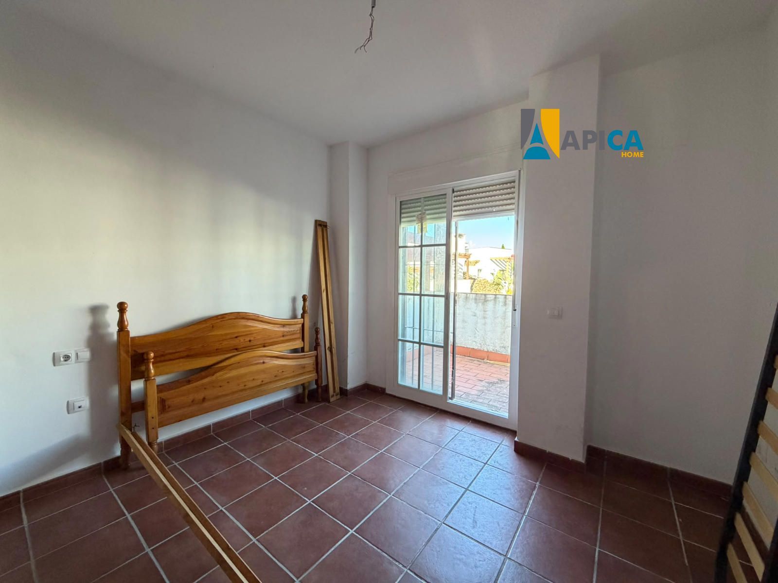 Unifamiliar de 2 plantas a Estrenar con Piscina en Benalup-Casas Viejas. - Foto 10