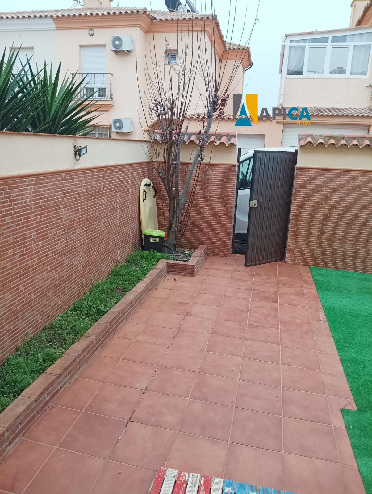 Adosado en venta La Línea de la Concepción, Cádiz. Ref: 12362. Apica Home