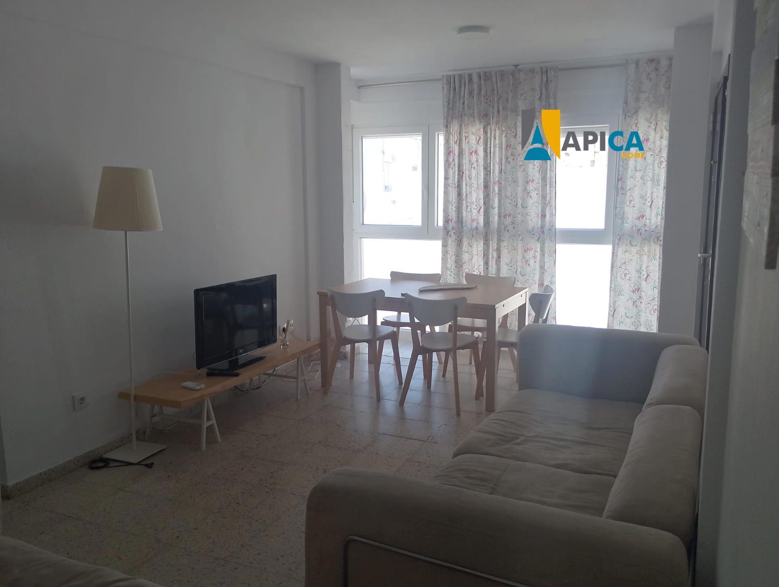 🏠 ¡PISO EN SEGUNDA PLANTA CON TERRAZA EN ZONA SAN MIGUEL, VEJER! - Foto 3