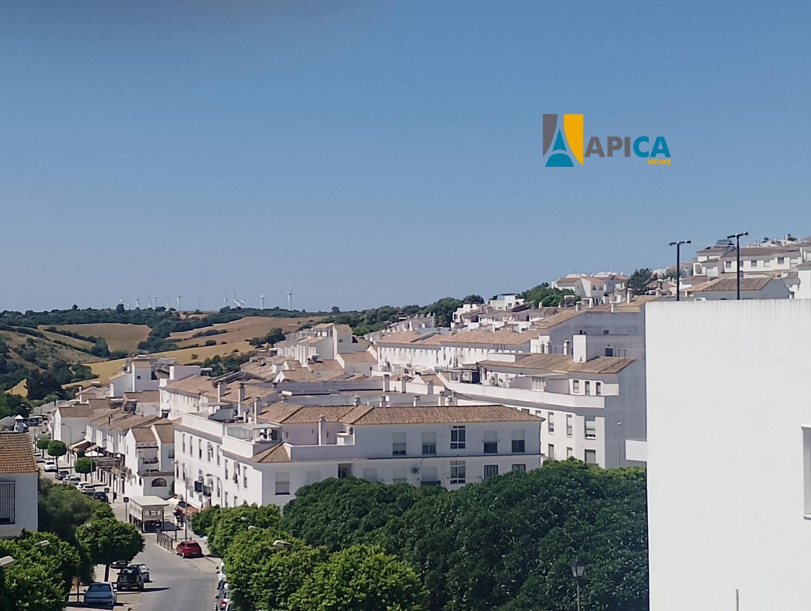 🏠 ¡PISO EN SEGUNDA PLANTA CON TERRAZA EN ZONA SAN MIGUEL, VEJER! - Foto 2