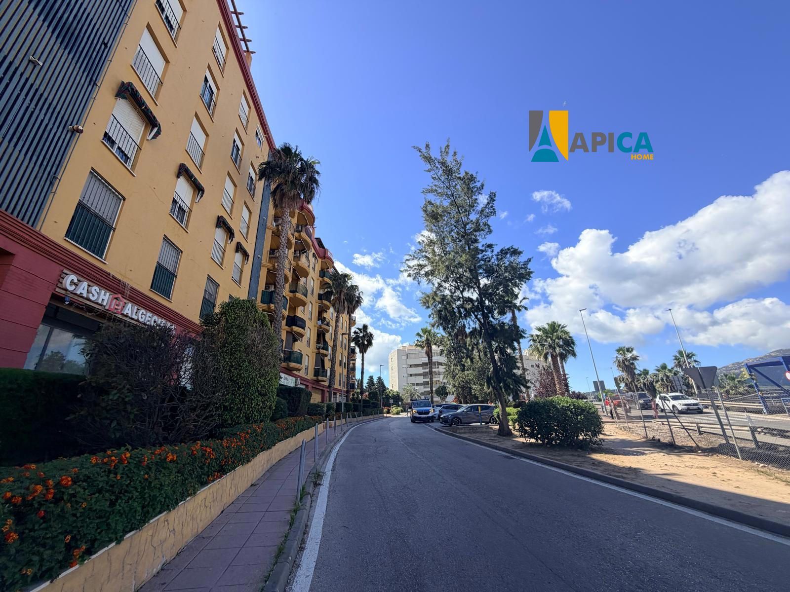 Garaje en venta Algeciras, Cádiz. Ref: 13311. Apica Home