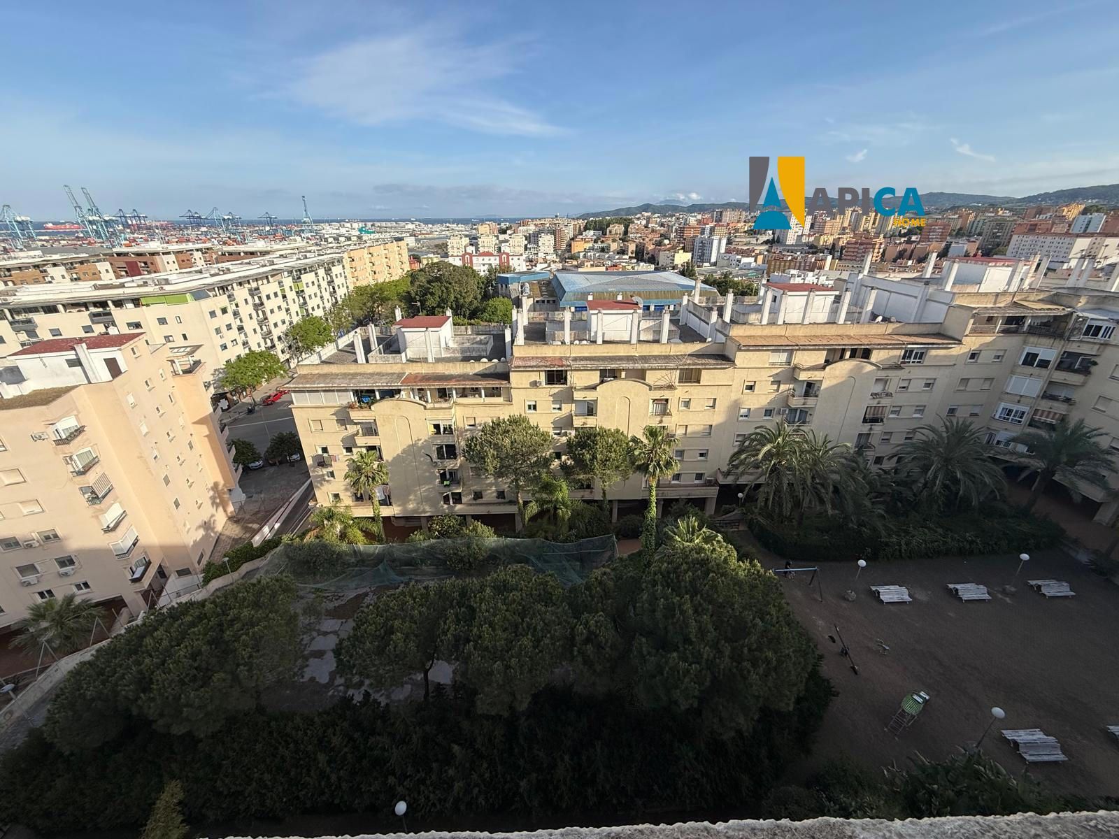 Ático en venta Algeciras, Cádiz. Ref: 13339. Apica Home