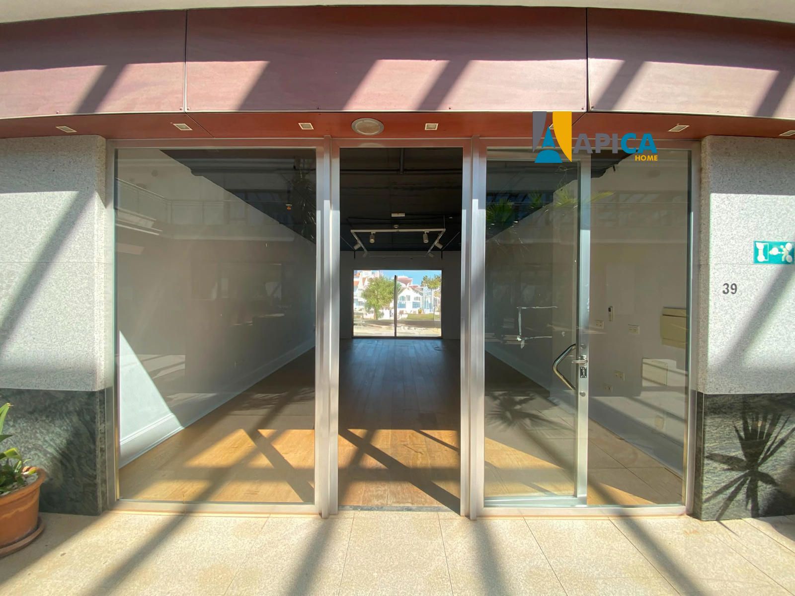 Local Comercial en venta Sotogrande, Cádiz. Ref: 13361. Apica Home
