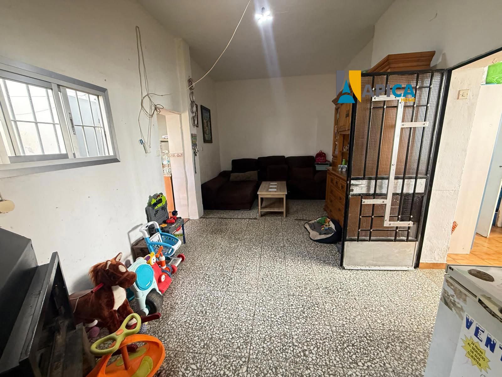 Se vende casa  de dos plantas en Taraguilla. - Foto 3