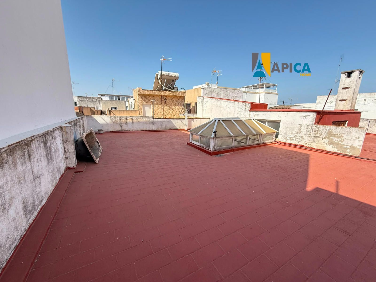 🏠 ¡PROPIEDAD EN PLANTA BAJA CON 2 VIVIENDAS Y AZOTEA! CHICLANA DE LA FRONTERA - Foto 2