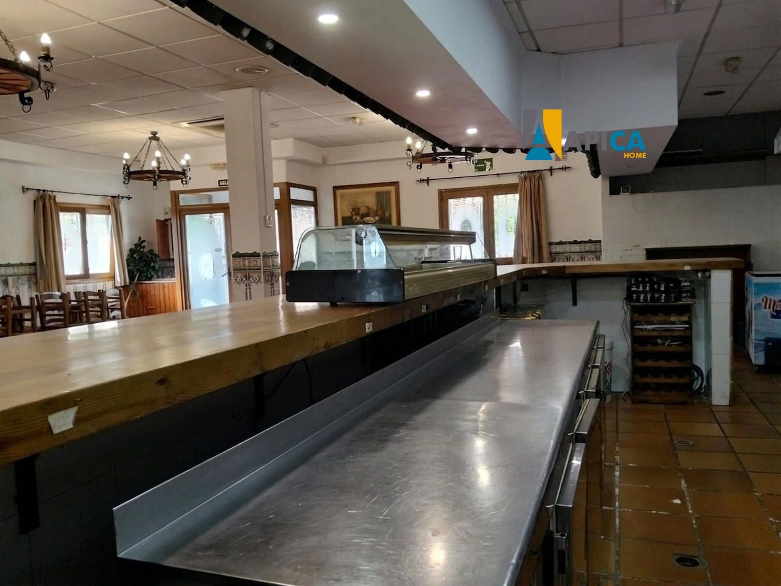 LOCAL COMERCIAL PARA BAR, RESTAURANTE O CENTRO DE EVENTOS - Foto 4